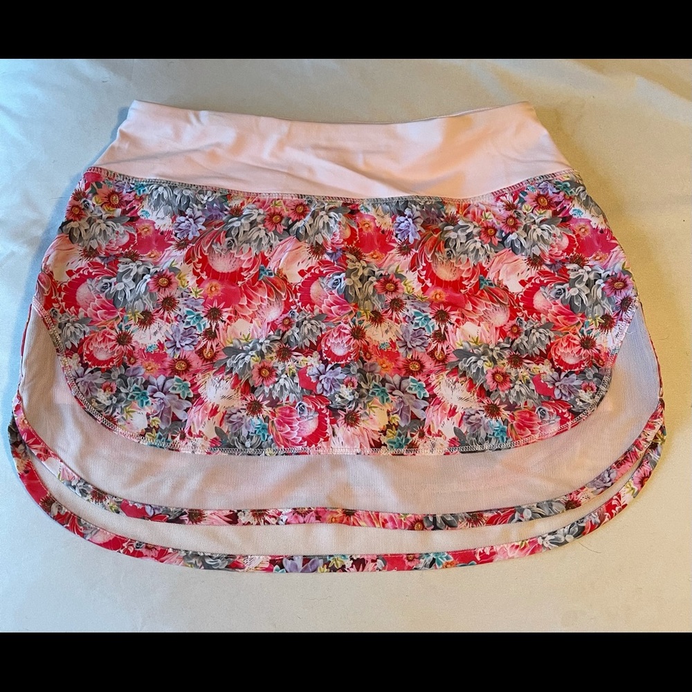 Lululemon skirt. Size 2.